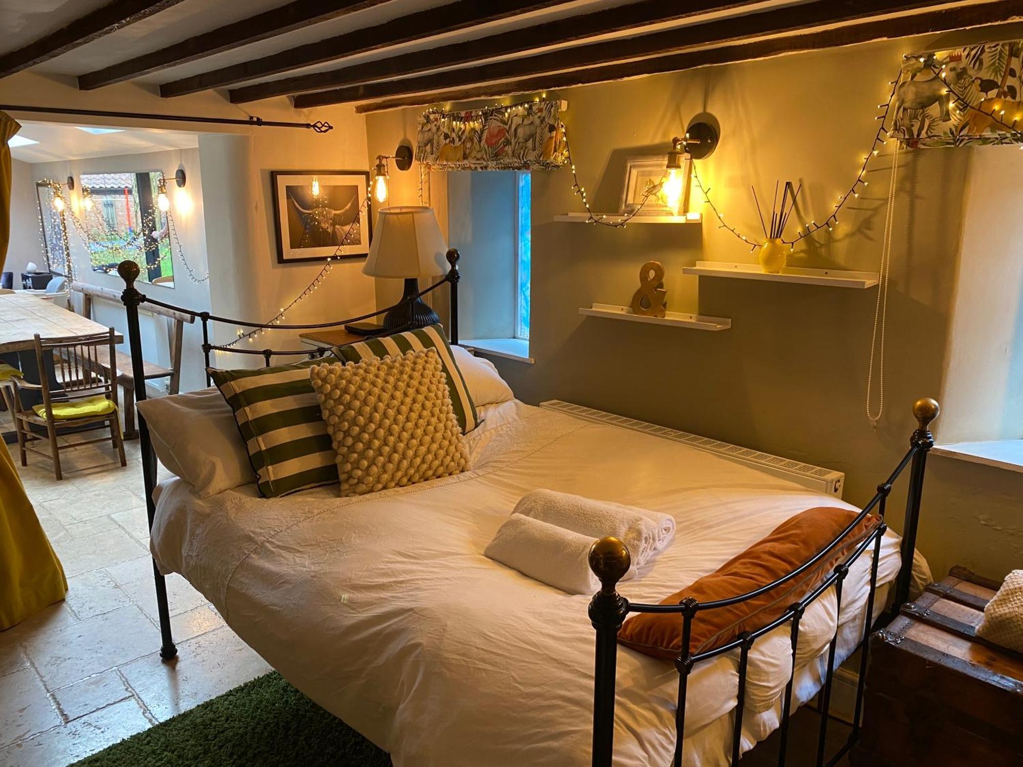 Stone Cottage NWI Extérieur photo