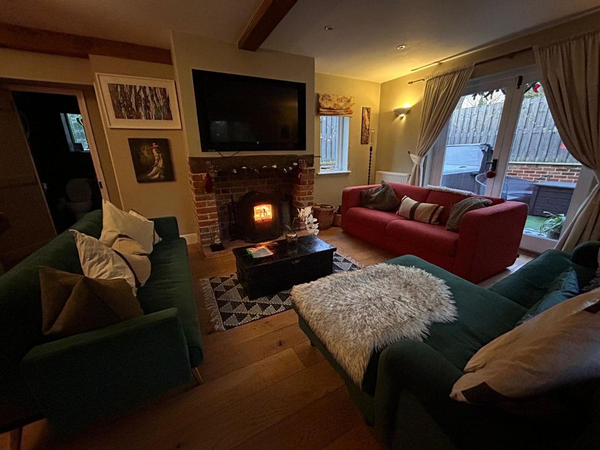 Stone Cottage NWI Extérieur photo